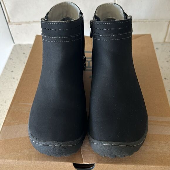 JBU by Jambu Women's Juno Black Ankle Bootie Zip Closure Casual Shoes Size 6 NWB - Picture 2 of 12